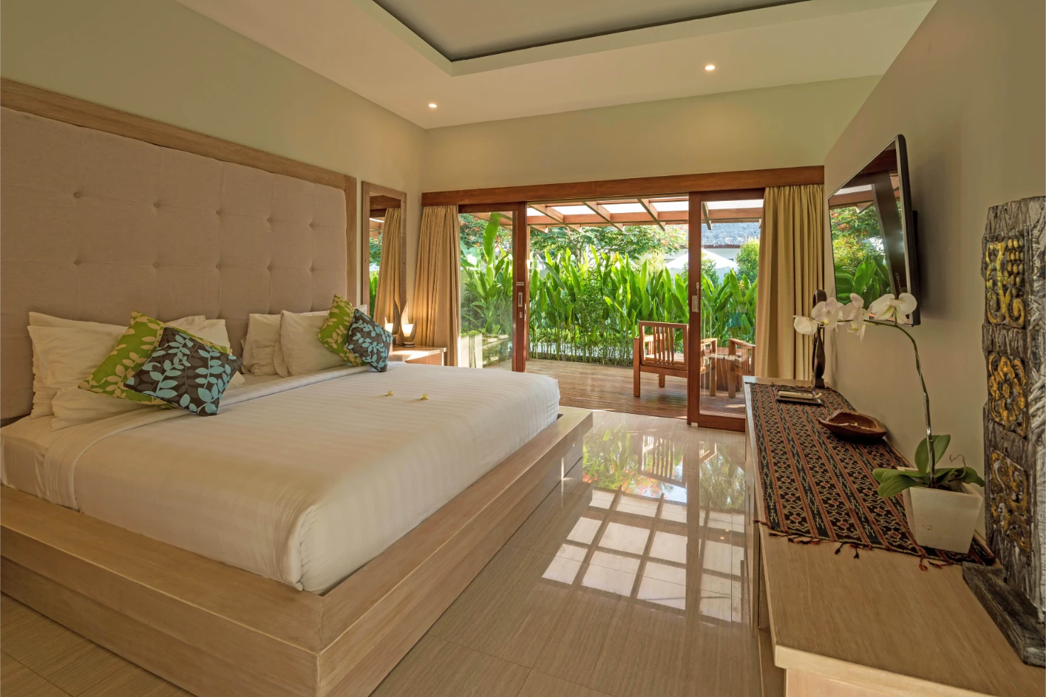 Executive Garden Suite
