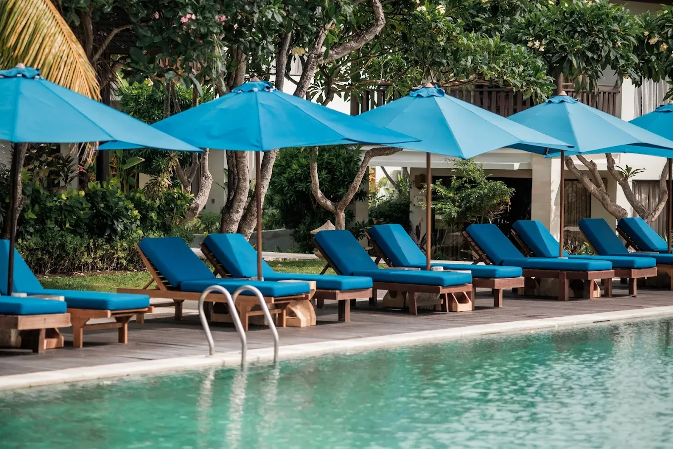 living-asia-outdoor1